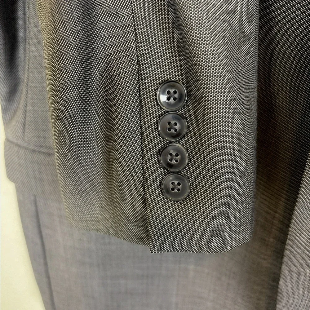 Calvin Klein Men's Blazer Sport Coat‎ Size 44R Gray 100% Wool Slim Fit 2 Button